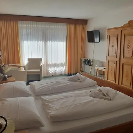 Ortnerhof - Ihr Zuhause Am Fusse Der Alpen-3