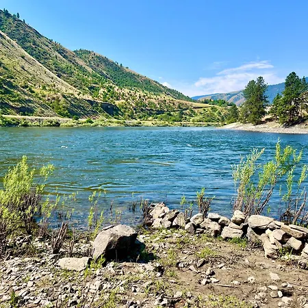 Steelhead Lodge-3