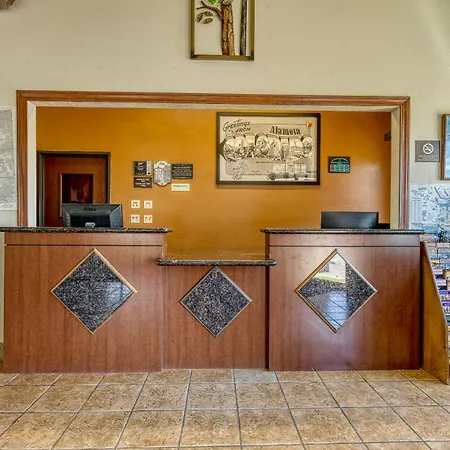 Super 8 By Wyndham Alamosa-3
