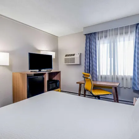 Days Inn By Wyndham Sioux Falls Airport-3