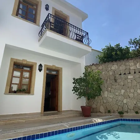 Bellapais Abbey Boutique Hotel-2