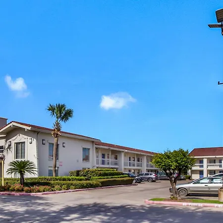 Motel 6-Baytown, Tx - Garth Rd-3