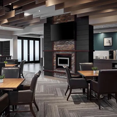 Delta Hotels By Marriott Guelph Conference Centre-3