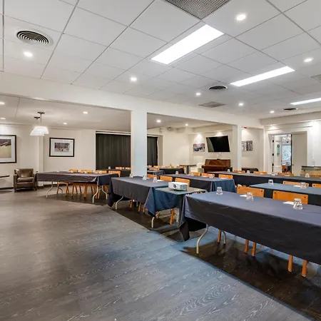 Regent Hotel Revelstoke-2