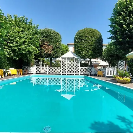 Hotel Garden B&B-2