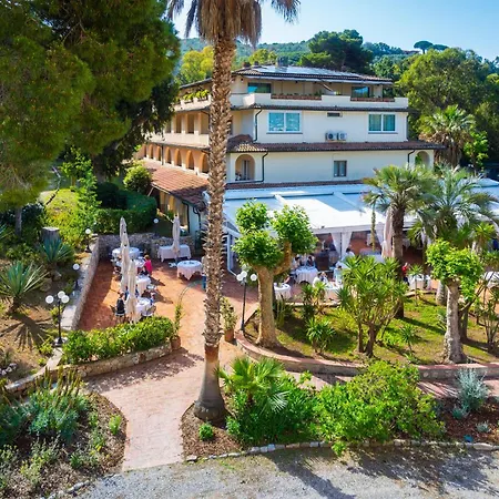 Hotel Villa Ottone-3