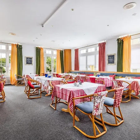 Hotel Waldperle-3