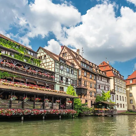 Cerise Strasbourg Appart Hotel-2