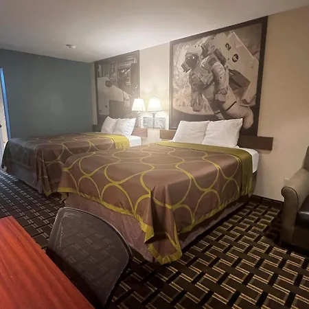 Super 8 By Wyndham Baytown I-10-2