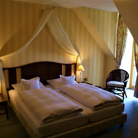 Hotel-Restaurant Zum Landgraf - Henry Merz-3