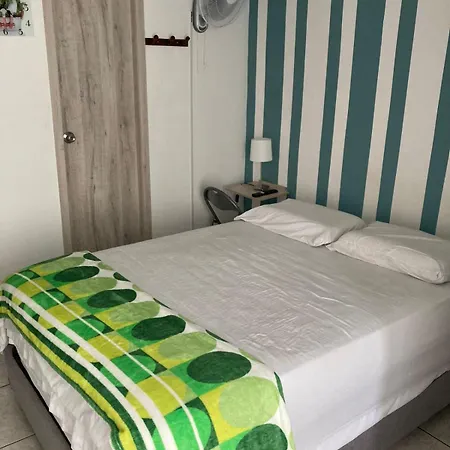 Casa verde Habitaciones, la mejor cama-3