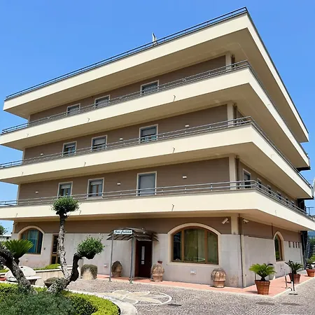 Hotel Maddaloni-2