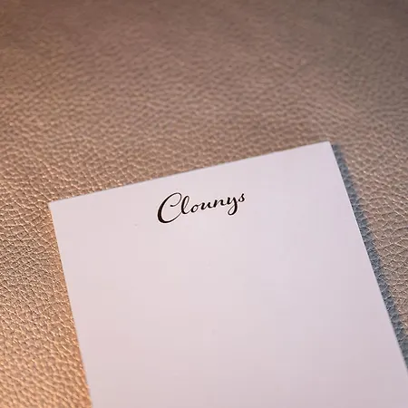 Clounys Hotel-2