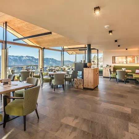Berghotel Schlemmer Dolomites-2