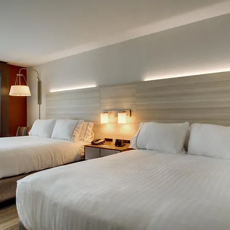 Holiday Inn Express & Suites Galesburg By Ihg-3