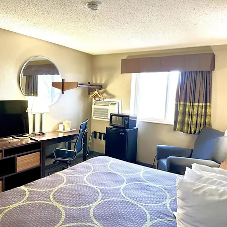 Super 8 By Wyndham Latham - Albany Airport-2