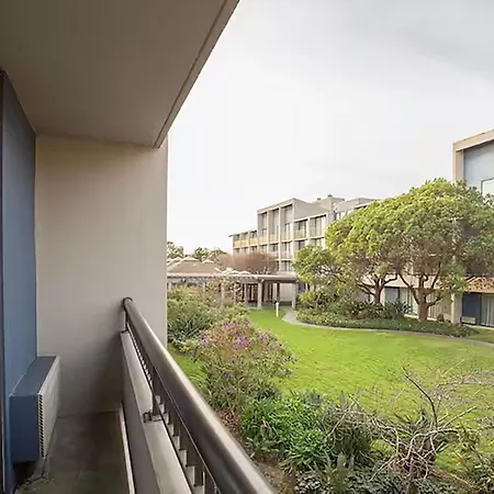 Doubletree By Hilton Hotel Berkeley Marina-3