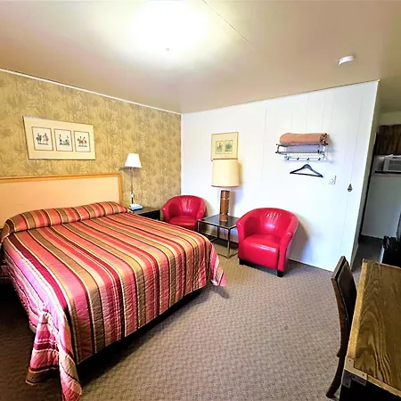 Red Top Motor Inn-3