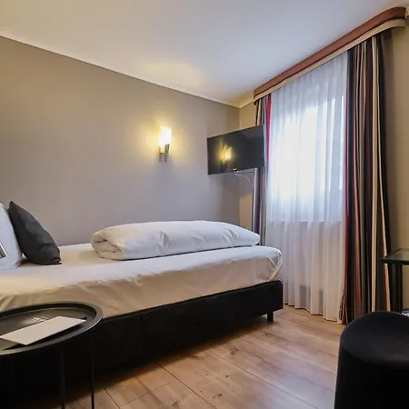 Hotel Roter Hahn-2