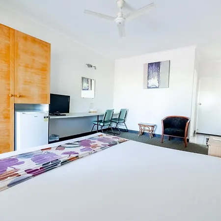 Landsborough Lodge Motel-2