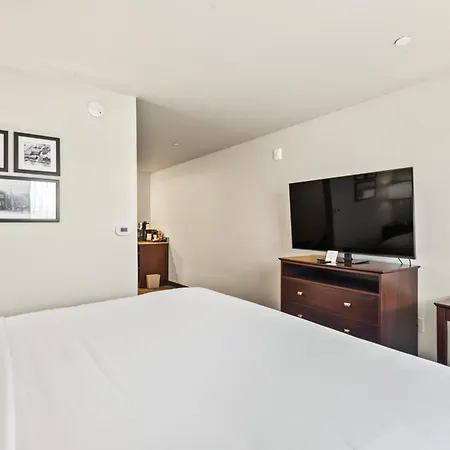 Cobblestone Hotel & Suites - Cullman-3