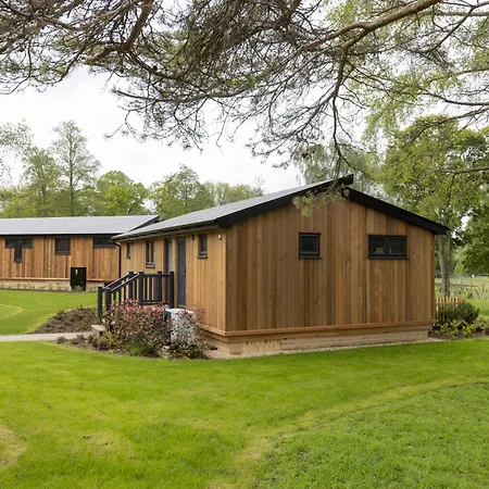 Blenheim Palace Lodge Retreat-3