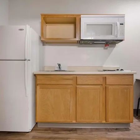 Woodspring Suites Augusta Riverwatch-3
