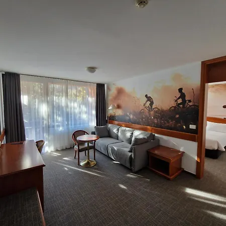 Hotel Kompas-3