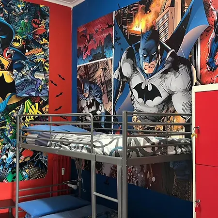 Comics Guesthouse Hostel-2