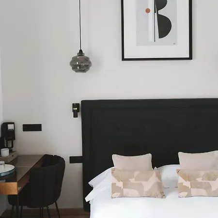 Hotel Des Beaux Arts-2