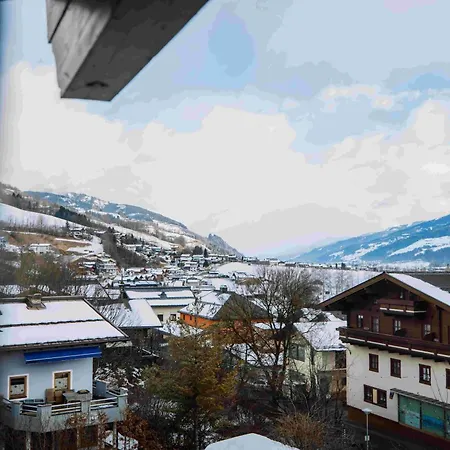 Hotel In The Heart Of The Alps-3