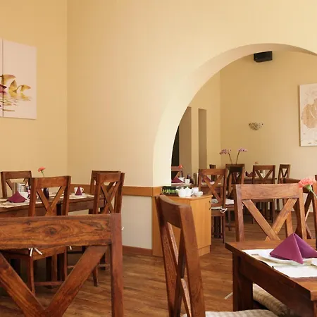 Gut Hotel Stadt Beelitz-3