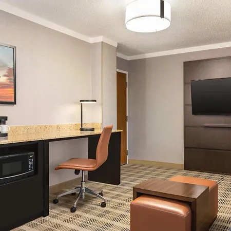 Embassy Suites By Hilton Kansas City Overland Park-3