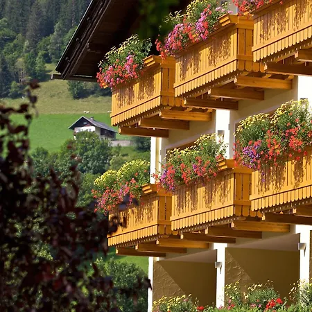 Family & Sporthotel Kaerntnerhof-2