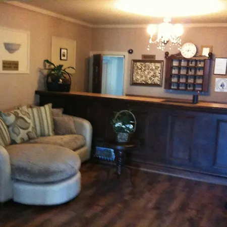 Balmoral Lodge Hotel-3