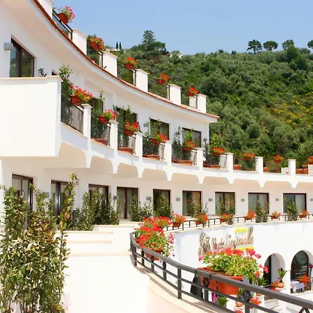 Punta Campanella Resort & Spa-3
