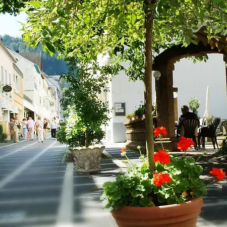 Haus Hohenzollern & Haus 'Ambiente-2