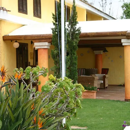 Is Benas Country Lodge-3