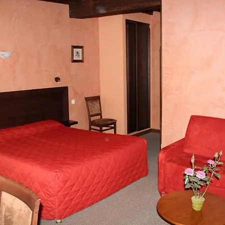 Logis Des Trois Maures-3