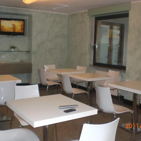Hotel Riposo-3