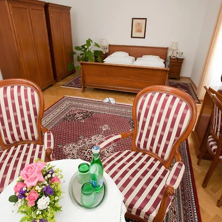 Hotel Richard Loewenherz-3