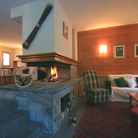 Lagrange Vacances Chalets du Galibier-2