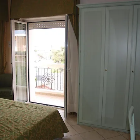 Hotel Residence Veliero-3