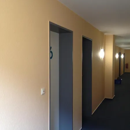 Hotel Am Schlosstor-3