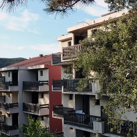 Hotel-Residence La Pinede-3