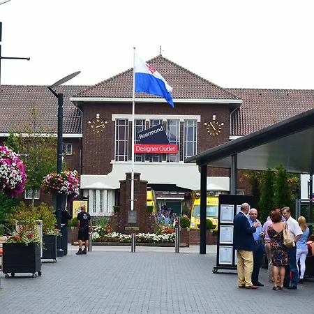 Hotel En Grand Cafe De Pauw-3