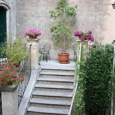 Palazzo Il Cavaliere B&B De Charme-3