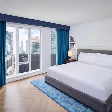 Pantages Hotel Toronto Centre-3