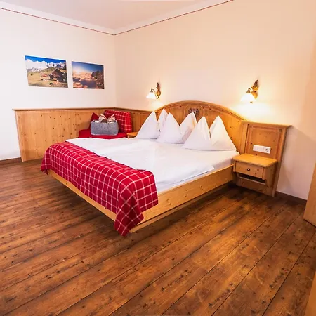 Hotel Lindenhof-3