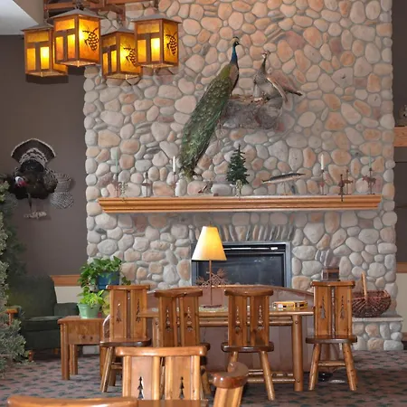 Boarders Inn And Suites By Cobblestone Hotels - Fayette-3